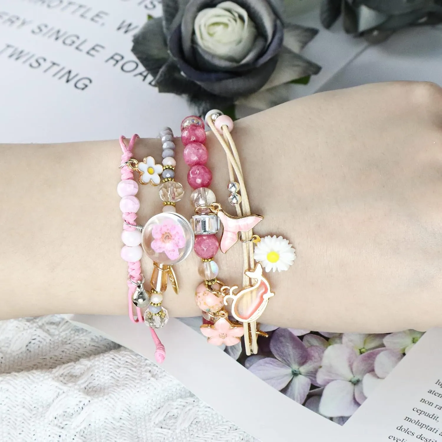 4 Pcs Beaded Cute Bracelets for Teen Girls Women, Dainty Cute Cartoon Crystal Beads Pearl Stretch Charm Handmade Adjustable Anklets Bracelet Set Birthday Gift for Friends