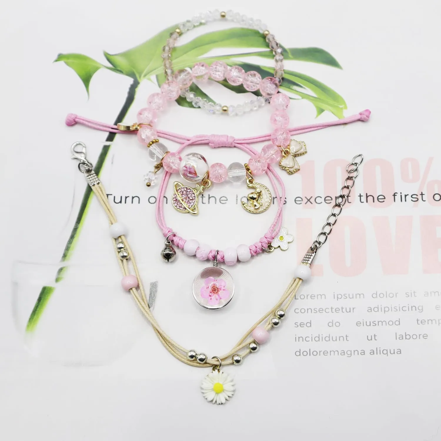 4 Pcs Beaded Cute Bracelets for Teen Girls Women, Dainty Cute Cartoon Crystal Beads Pearl Stretch Charm Handmade Adjustable Anklets Bracelet Set Birthday Gift for Friends