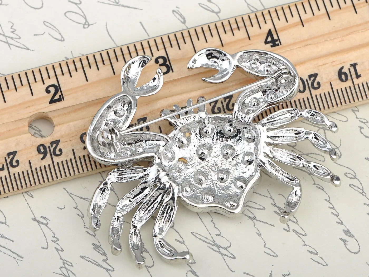 Alilang Silvery Tone Rhinestones Nautical Ocean Sea Crab Brooch Pin Rose