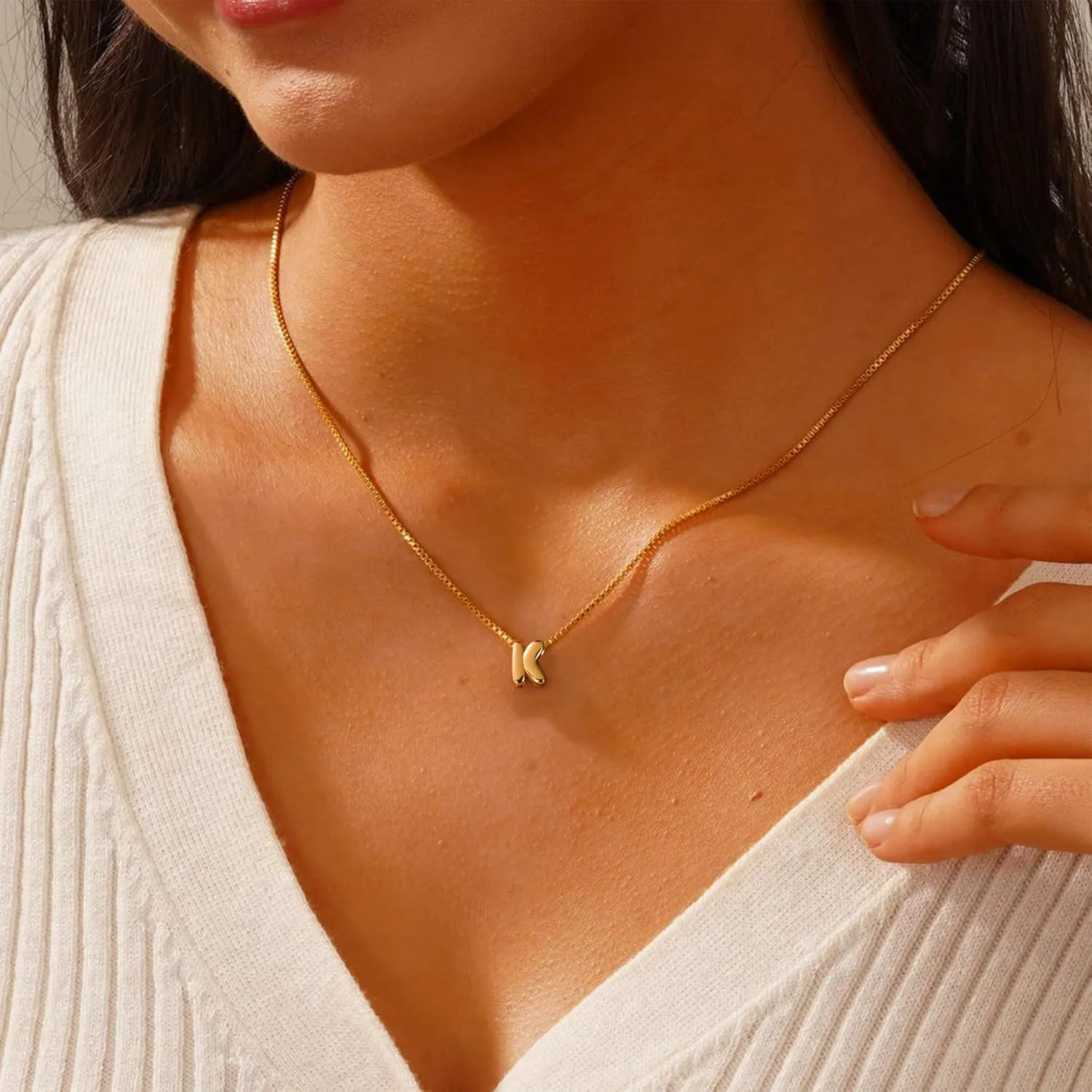 BAYLAY Bubble Letter Necklace Gold - 18K Gold Plated Initial Necklaces for Women Gold Necklace Name Necklace Personalized Bubble Letter Necklace Dainty Balloon Necklace Trendy Jewelry Gifts for Women