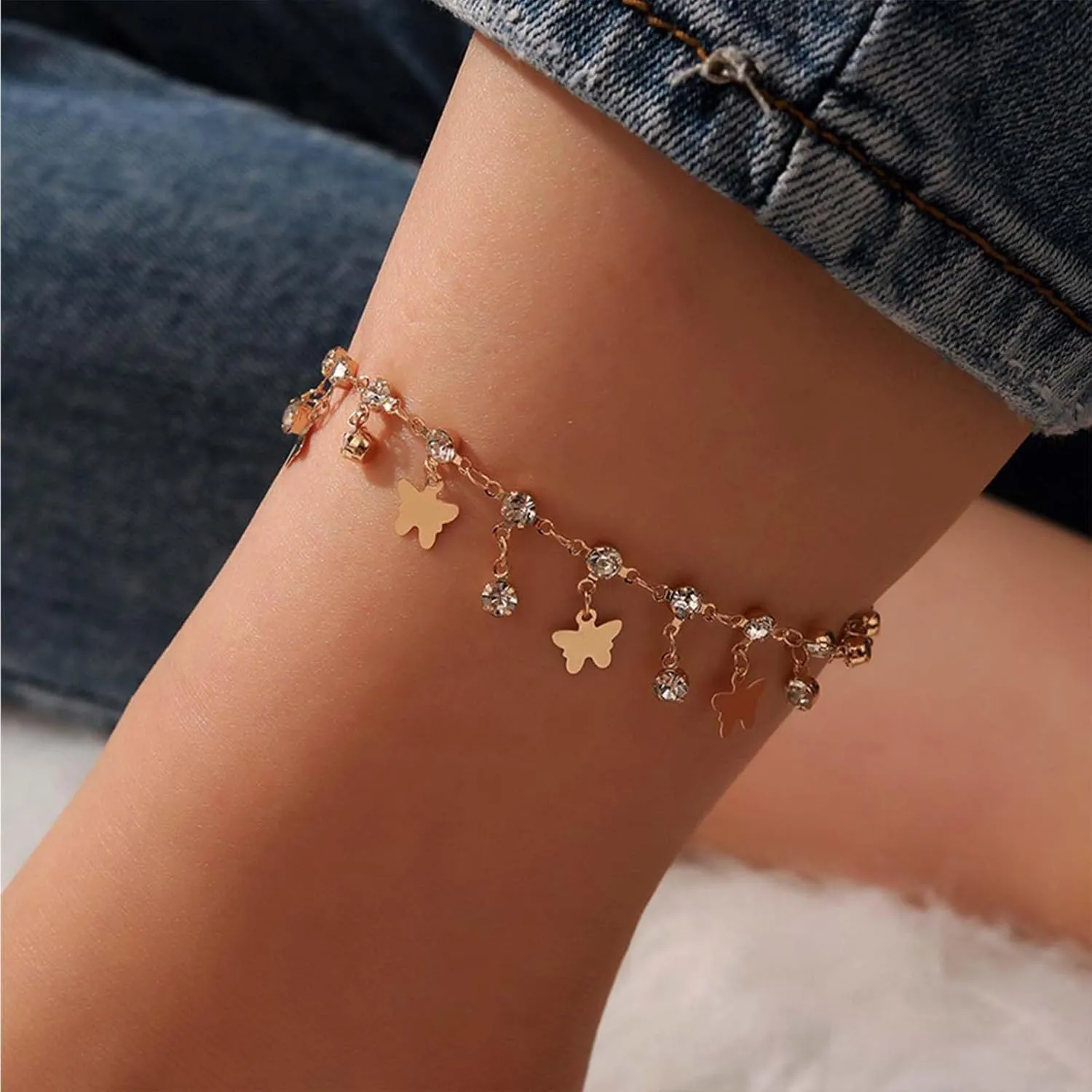 Bohemian Crystal Dangle Chain Anklets Gold Butterfly Tassel Chain Anklet Round Rhinestone Bead Ankle Bracelets Minimalist Butterfly Foot Chain Summer Beach Foot Chain Jewelry for Girl (Gold)
