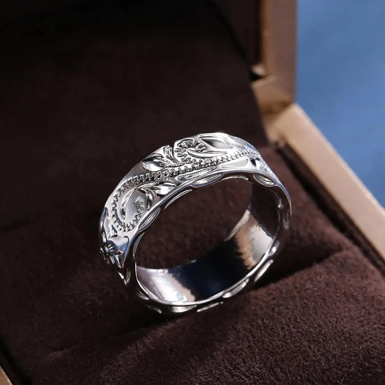 Carved Design Lovers Rings Silver Color Elegant Pattern Women Men Couple Ring Gift Jewelry