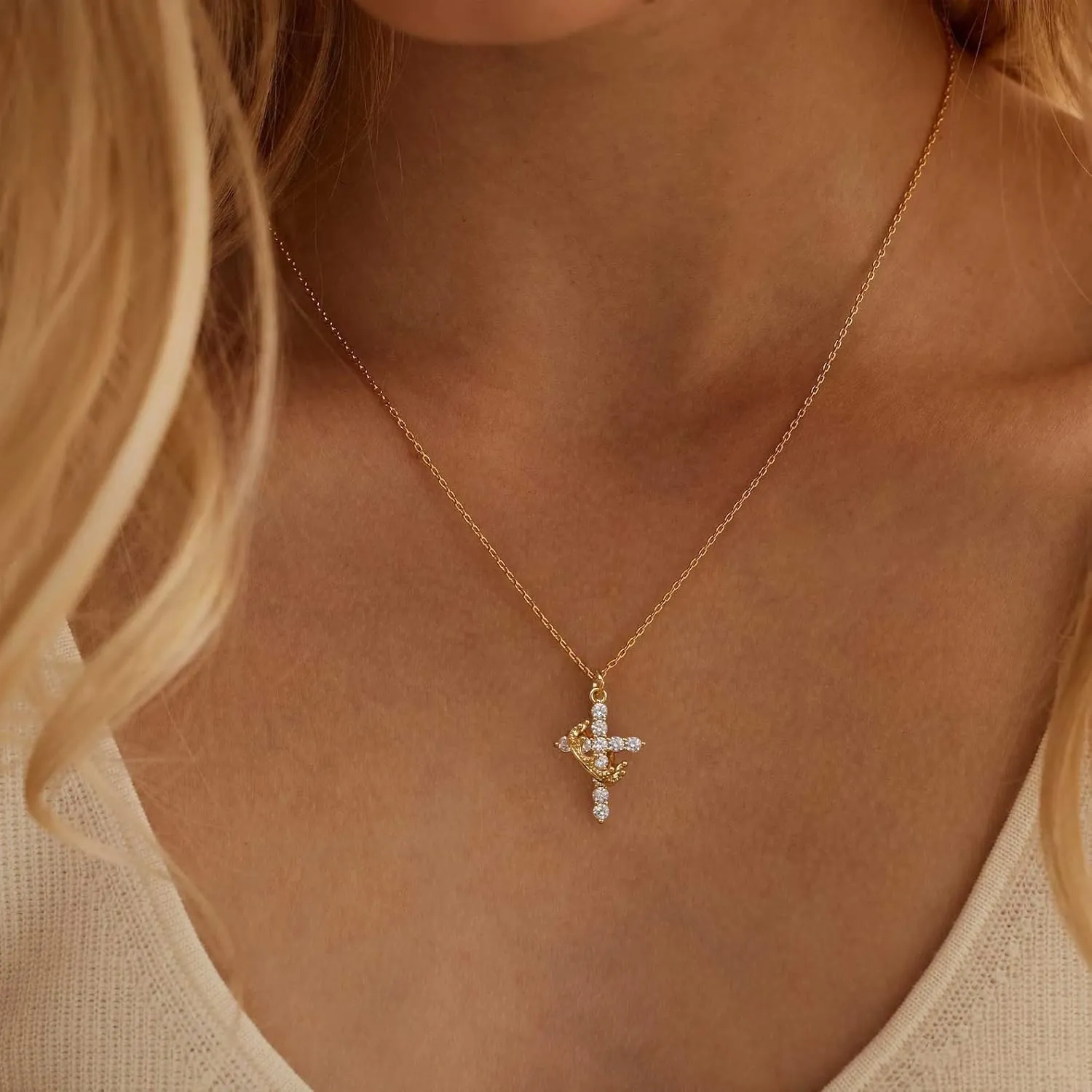 Cross Necklace for Women - Dainty Gold Necklaces Small Trendy 14K Gold/Silver/Rose Gold Plated Crown with Cross Cubic Zirconia Pendant Chain Necklace for Women Non Tarnish Gold Jewelry Gift
