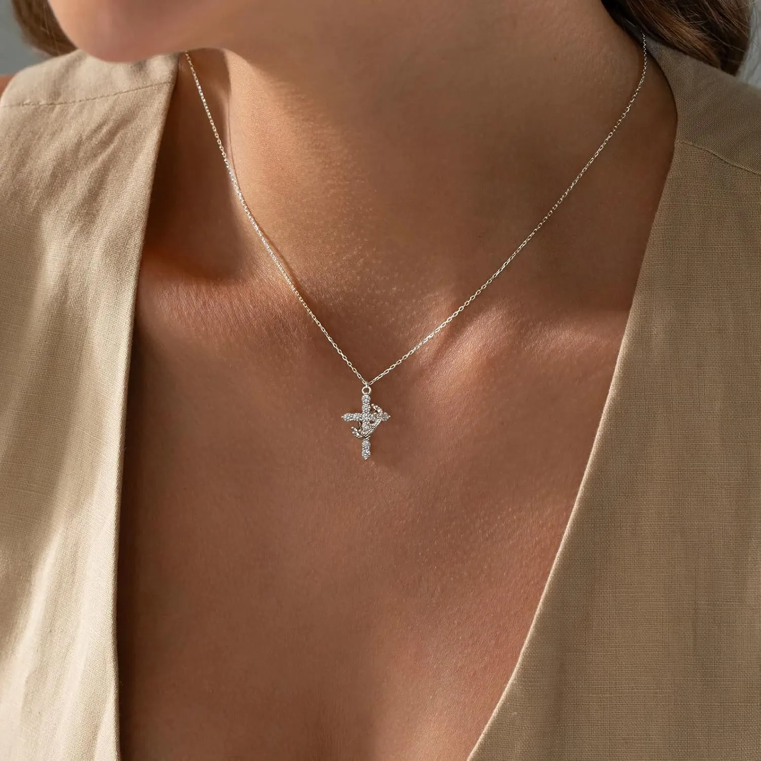 Cross Necklace for Women - Dainty Gold Necklaces Small Trendy 14K Gold/Silver/Rose Gold Plated Crown with Cross Cubic Zirconia Pendant Chain Necklace for Women Non Tarnish Gold Jewelry Gift