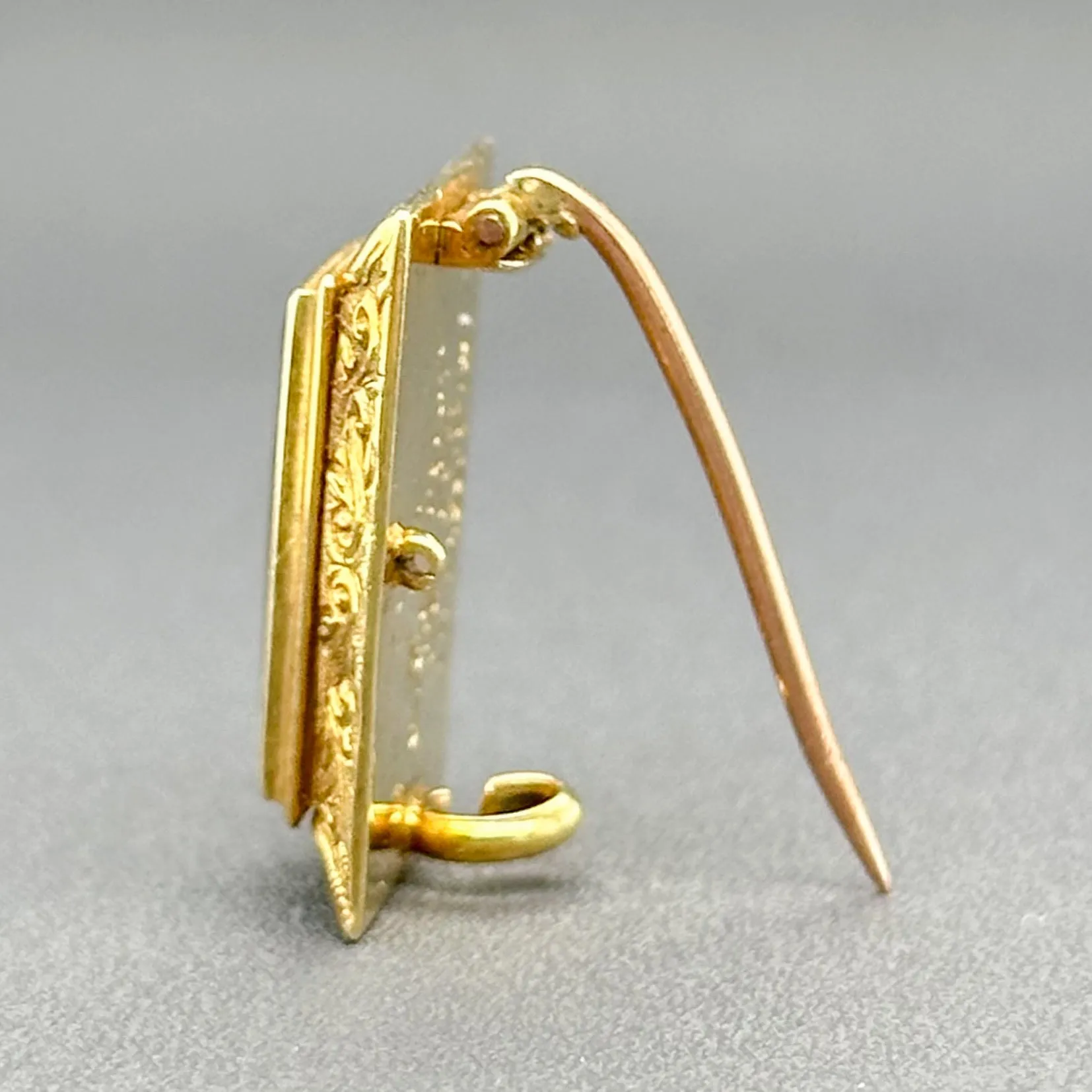 Estate 15K Y Gold Victorian Mourning Pin