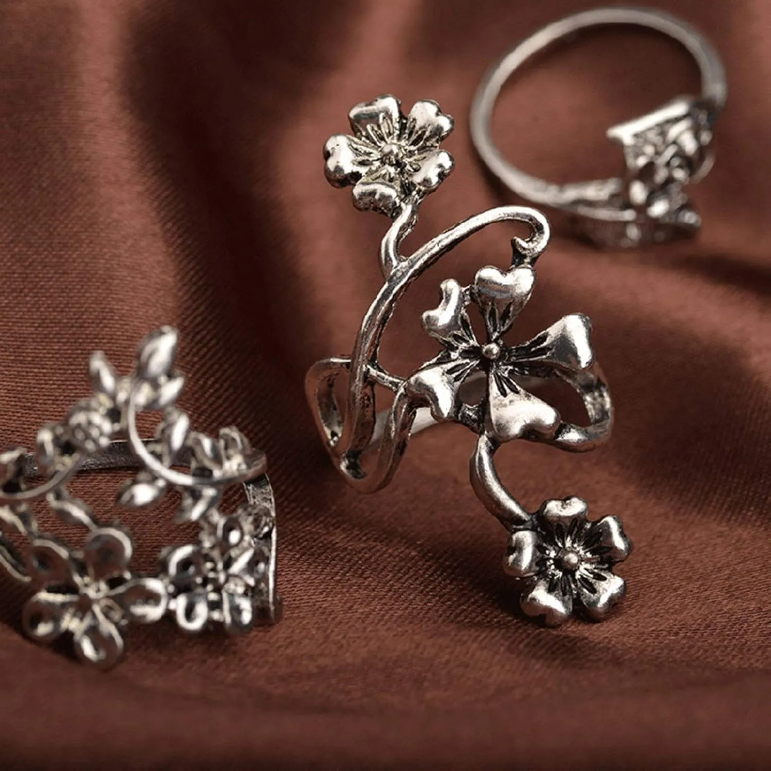 Exquisite Ring Fresh Style Ladies Couple Love Rings 4Pcs Women Vintage Stereo Flower Leaves Midi Finger Knuckle Rings Set Jewelry for Women/Girl Finger Rings DIY Jewelry Gifts