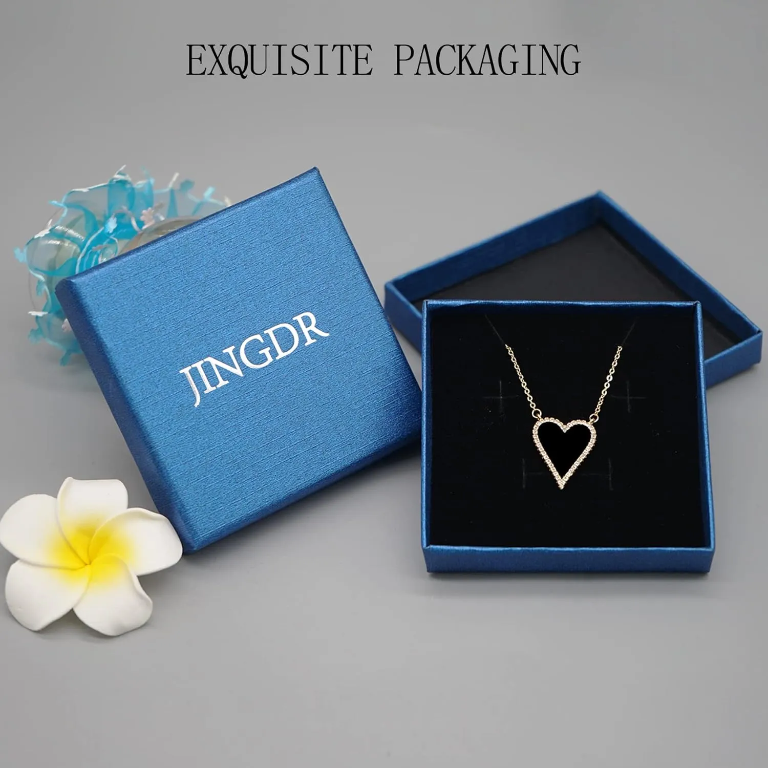 Heart Necklace for Women Trendy Preppy Jewelry Gold Plated Love Heart Pendant, Heart Paperclip Chain Necklace Cute Heart Necklaces Birthday for Women Dainty Jewelry