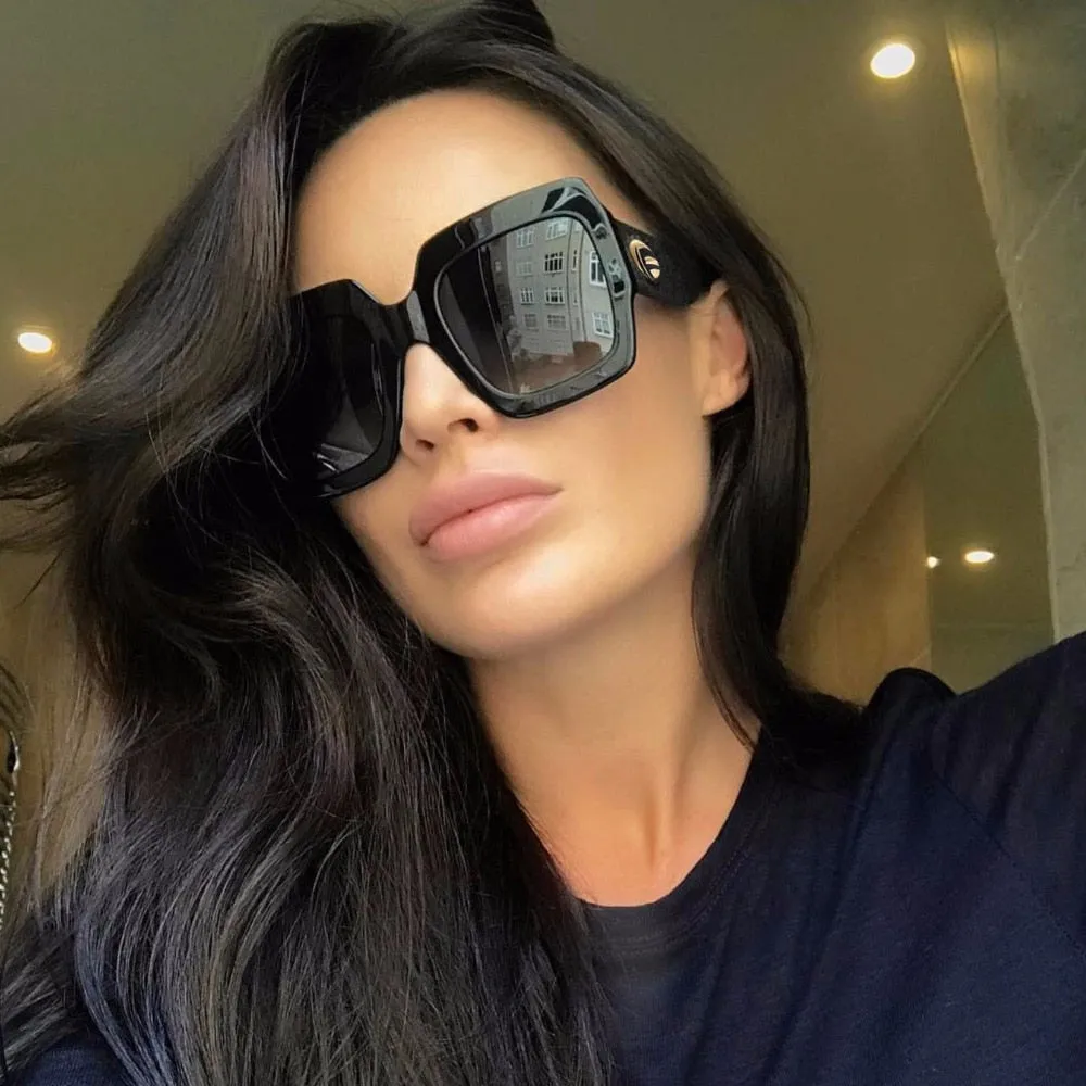 Ladies Ultra Chic Square Designer Sunglasses