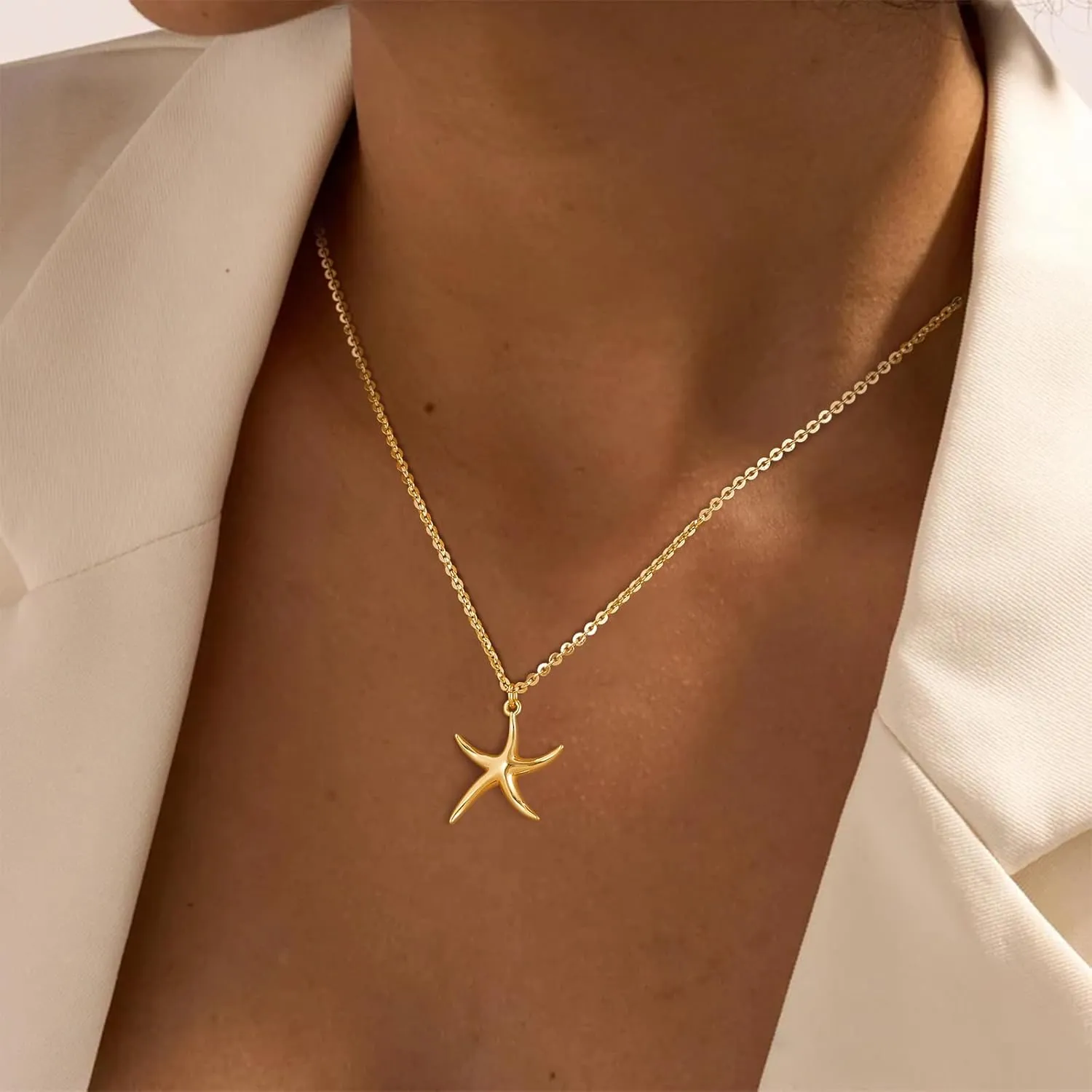 MEVECCO Dainty Gold Seashell Pendent Necklace Ocean Necklace for Women 18K Gold Plated Necklace Boho Handmade Summer Beach Necklace Jewelry