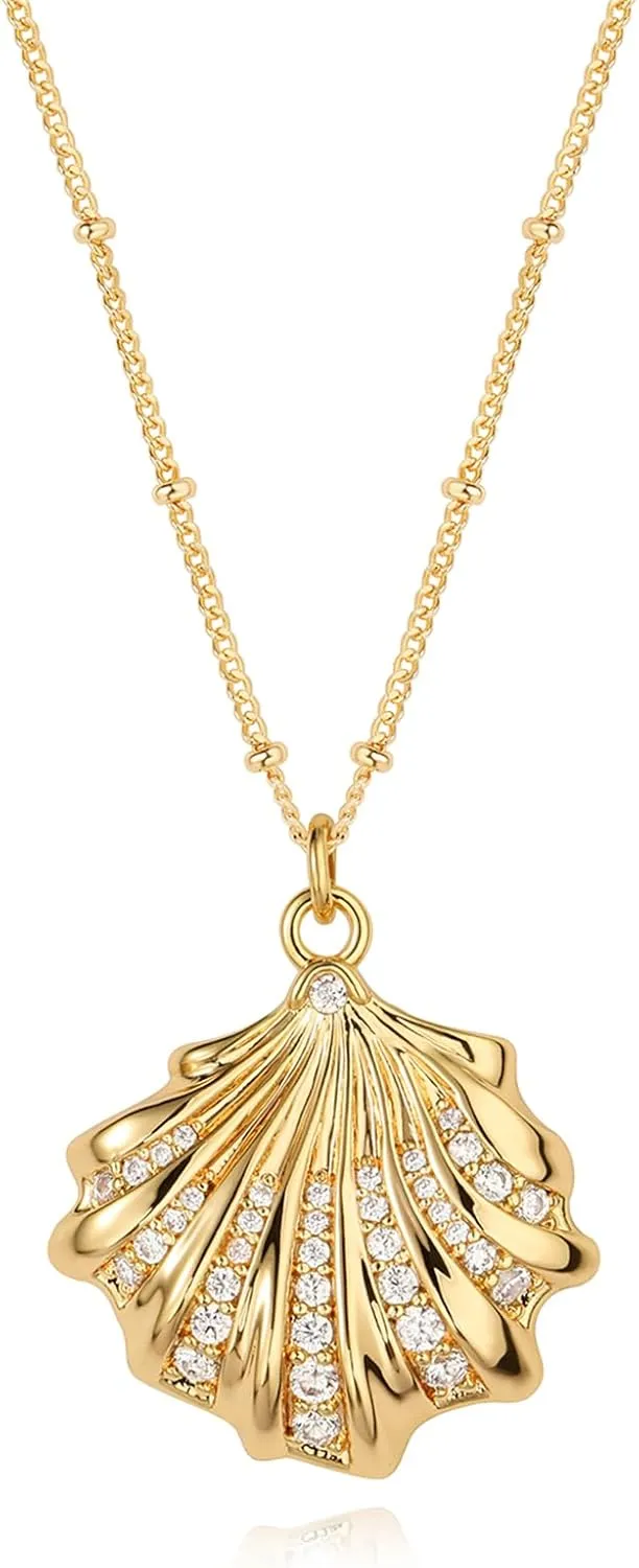 MEVECCO Dainty Gold Seashell Pendent Necklace Ocean Necklace for Women 18K Gold Plated Necklace Boho Handmade Summer Beach Necklace Jewelry