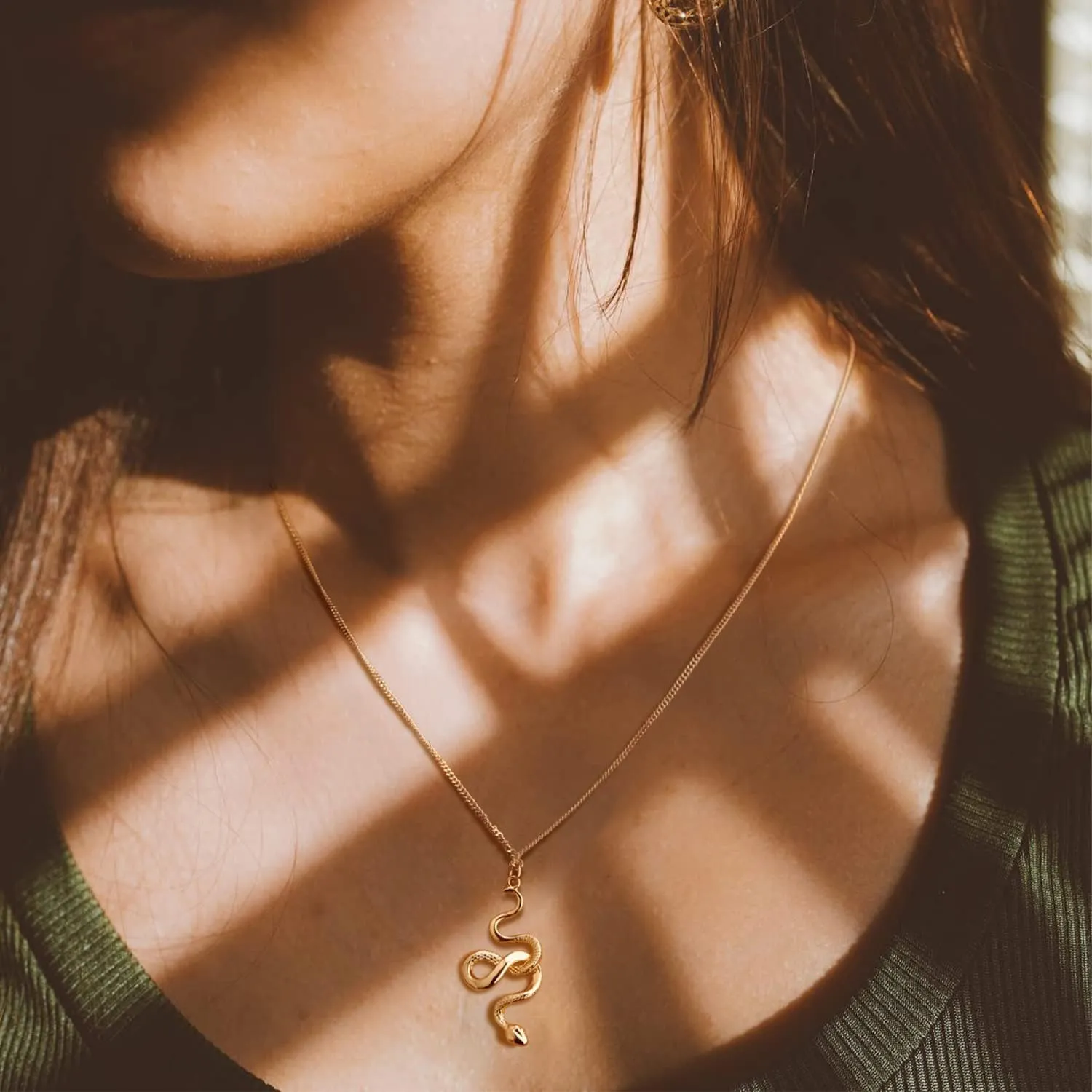 MEVECCO Dainty Gold Snake Necklace for Women 18k Gold Plated Snake Charm Pendent Necklace Minimalist Delicate Handmade Boho Jewelry For Her