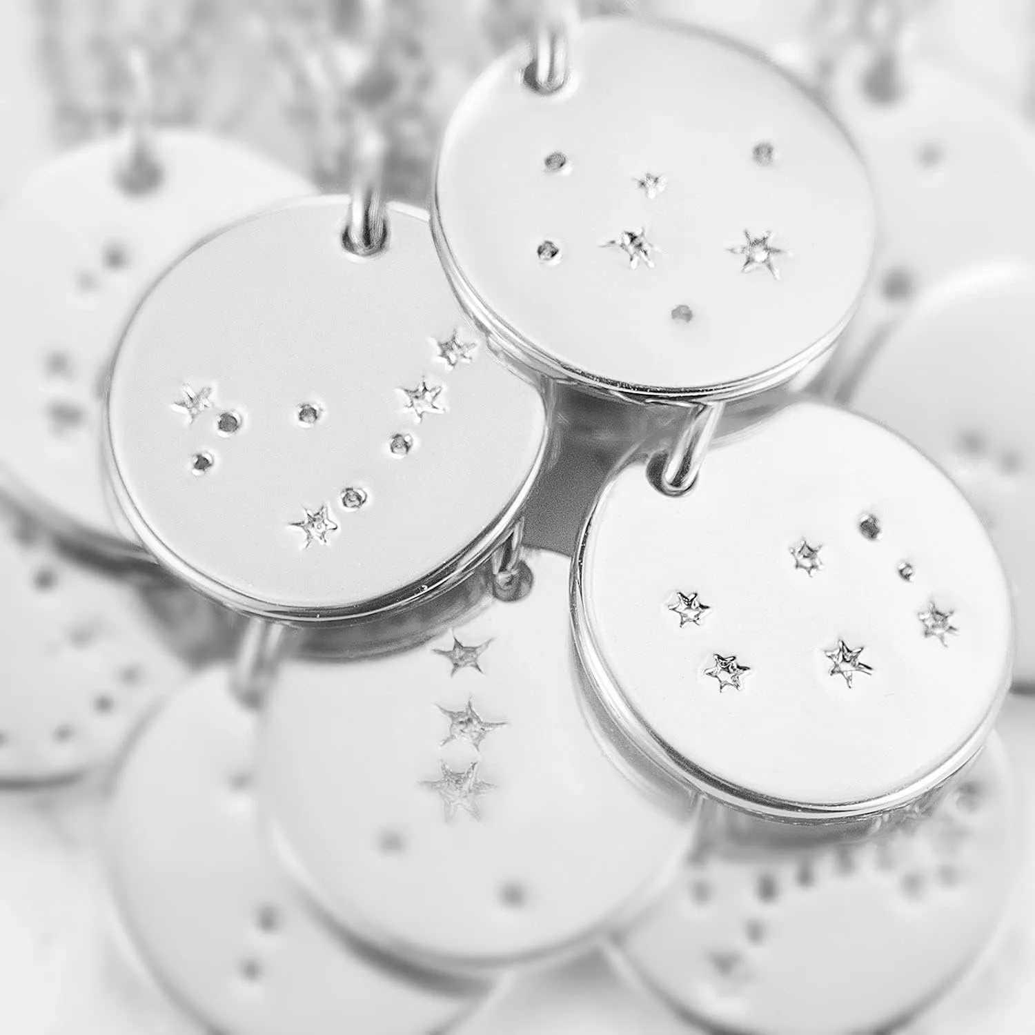 MEVECCO Gold Necklace Coin Disc Zodiac 12 Constellation Star Connected Engraved Horoscope Sign Astrology Pendant 18K Gold Plated Chain Dainty Personalized Simple Jewelry