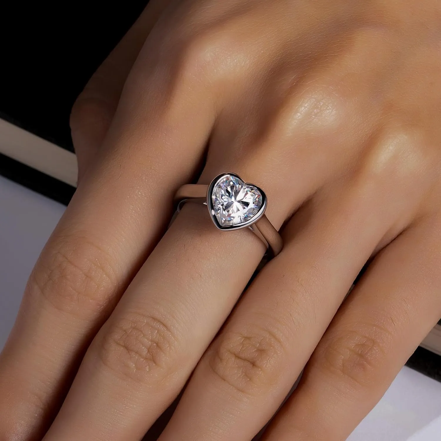 Moissanite Engagement Rings 3-5cttw Pear/Emerald/Marquise/Round/Cushion/Heart/Oval Cut D Color VVS1 S925 Sterling Silver Promise Wedding Rings for Women with Certificate Elegant Gift Packed
