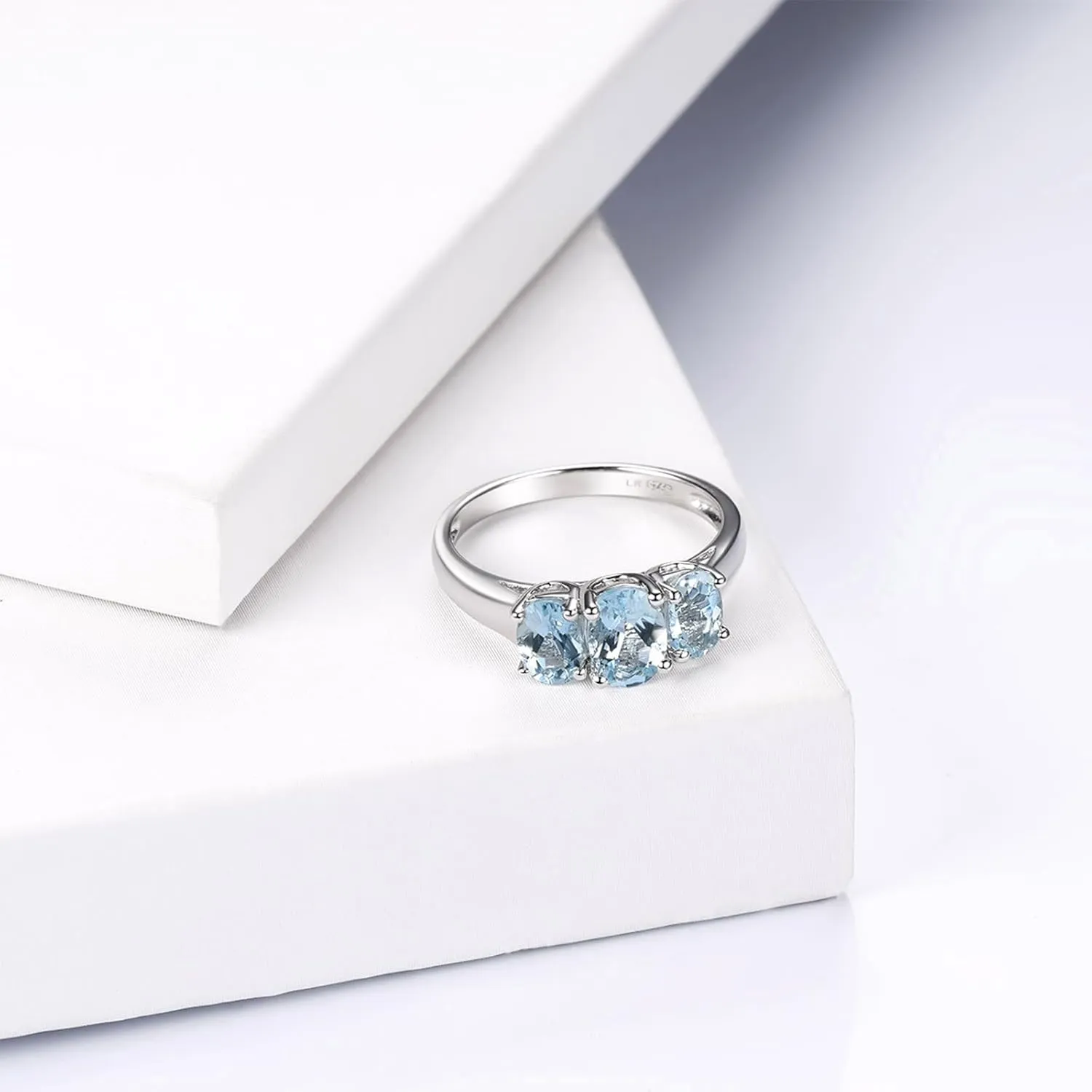 Natural Aquamarine Rings for Women S925 Sterling Silver Real Gemstone March Birthstone Simple Promise Ring Elegant Style Fine Jewelry for Birthday