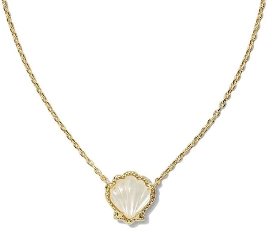 Shell Pendant Necklace in Gold, 18K Gold Plated Shell Pendant, Shell Necklace Jewelry for Women, Exquisite Copper Shell Pendant