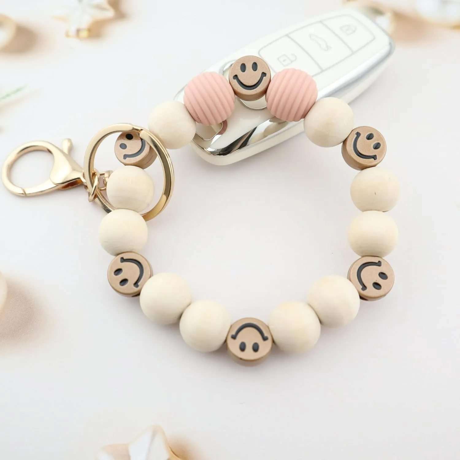 Smiley Keychain Bracelet for Women Wooden Beaded Key Ring Boho Wristlet Key Chain for Car Keys