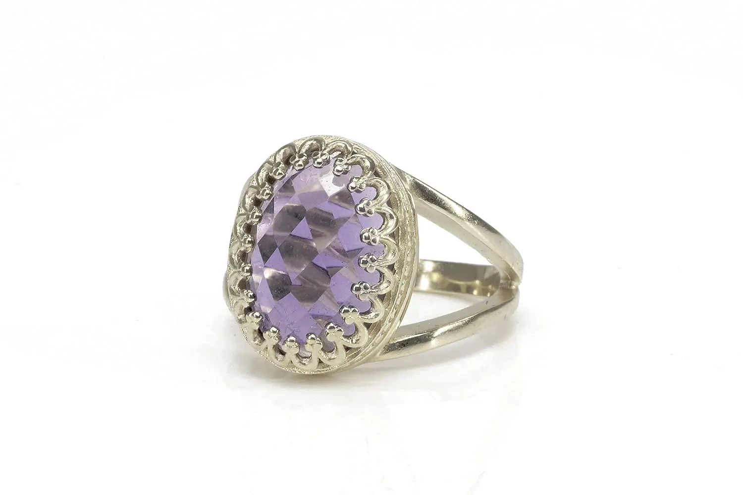 Vintage Amethyst Ring - Elegant Gemstone in Sterling Silver - Gold Ring Band - Love February Birthstone - Purple Rings Perfect as Jewelry for Any Occasion - With Box
