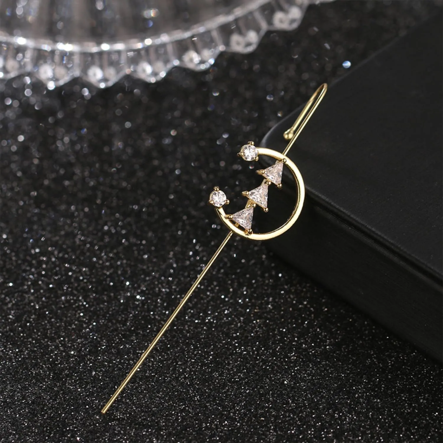 Vintage Ear Wrap Crawler Hook Earrings Crystal Long Piercing Star-Shape Lightning Bolt Exaggerate Wrap Climber Earrings Gold Silver Cz Ear Cuff Earrings for Women